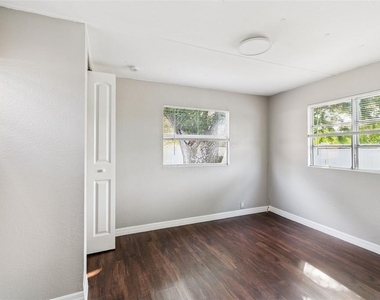 2854 Lake Alfred - Photo Thumbnail 8