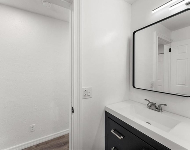 2203 Nottingham Road - Photo Thumbnail 14
