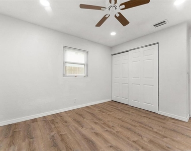 2203 Nottingham Road - Photo Thumbnail 13