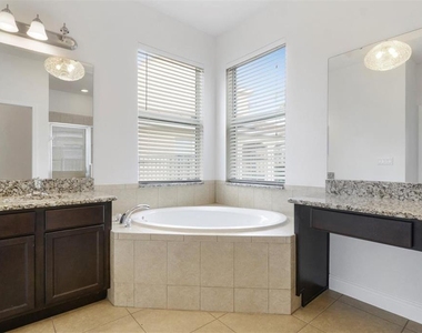 4475 Biscayne Breeze Way - Photo Thumbnail 14