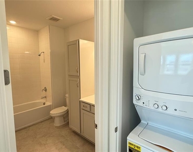9703 Undset Alley - Photo Thumbnail 15