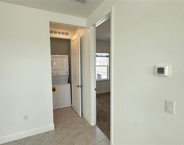 9703 Undset Alley - Photo Thumbnail 13