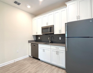2638 Camden Park Loop - Photo Thumbnail 46