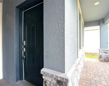 2638 Camden Park Loop - Photo Thumbnail 42