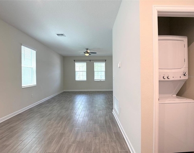 2638 Camden Park Loop - Photo Thumbnail 48