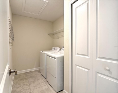 2638 Camden Park Loop - Photo Thumbnail 39