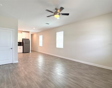 2638 Camden Park Loop - Photo Thumbnail 43