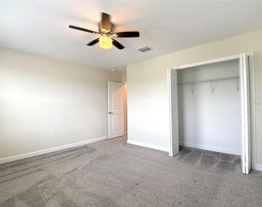 2638 Camden Park Loop - Photo Thumbnail 36