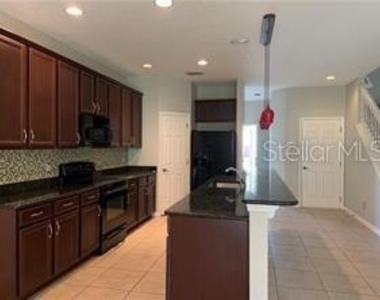 2095 Velvet Leaf Drive - Photo Thumbnail 2