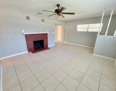 1203 N Lavon Avenue - Photo Thumbnail 3