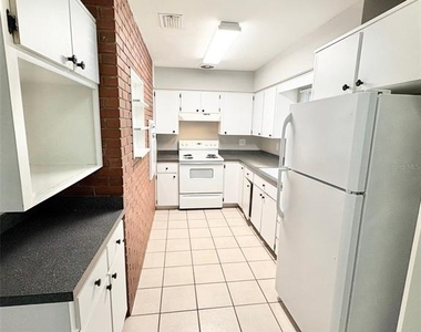 1203 N Lavon Avenue - Photo Thumbnail 4