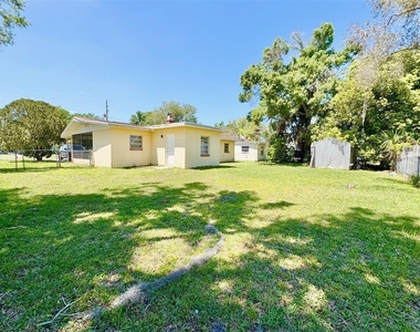 1203 N Lavon Avenue - Photo Thumbnail 16