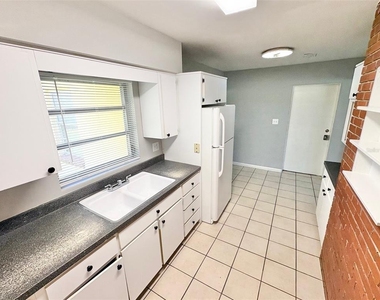 1203 N Lavon Avenue - Photo Thumbnail 6