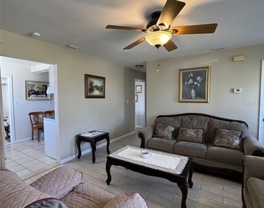 5277 Grobe Street - Photo Thumbnail 4
