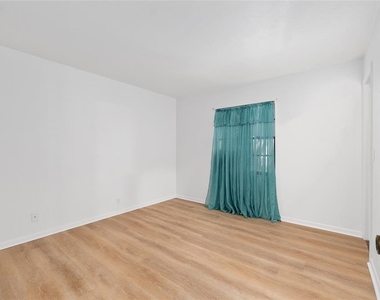 8479 Nw 38th Drive - Photo Thumbnail 15