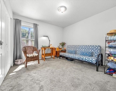 543 N Rooks Avenue - Photo Thumbnail 9