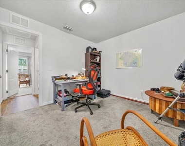 543 N Rooks Avenue - Photo Thumbnail 10
