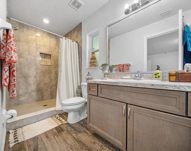 543 N Rooks Avenue - Photo Thumbnail 8