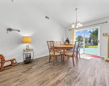 543 N Rooks Avenue - Photo Thumbnail 6