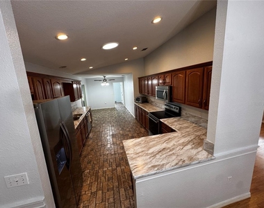 17522 Se 95th Circle - Photo Thumbnail 3