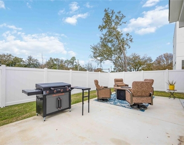 7520 N Coolidge Avenue - Photo Thumbnail 44