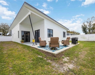 7520 N Coolidge Avenue - Photo Thumbnail 41