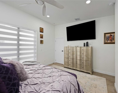 7520 N Coolidge Avenue - Photo Thumbnail 27