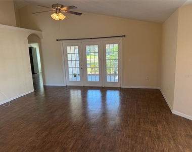 7224 49th Avenue E - Photo Thumbnail 7