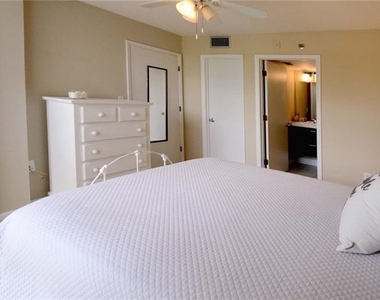 21405 Olean Boulevard - Photo Thumbnail 8
