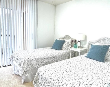21405 Olean Boulevard - Photo Thumbnail 10