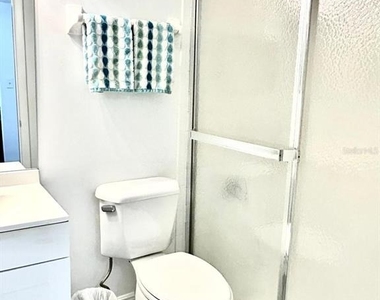 21405 Olean Boulevard - Photo Thumbnail 11