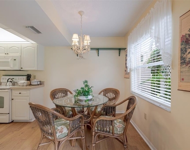 5609 Sheffield Greene Circle - Photo Thumbnail 13