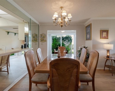 5609 Sheffield Greene Circle - Photo Thumbnail 18