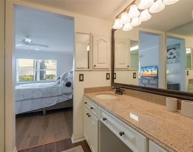 5609 Sheffield Greene Circle - Photo Thumbnail 41