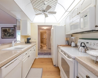 5609 Sheffield Greene Circle - Photo Thumbnail 9