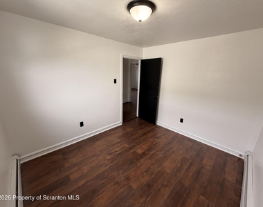 149 Tompkins Street - Photo Thumbnail 7
