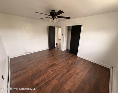 149 Tompkins Street - Photo Thumbnail 8