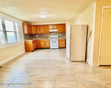 636 Beech Street - Photo Thumbnail 3