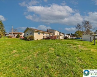 2033 11th Street - Photo Thumbnail 57