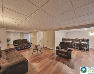 2033 11th Street - Photo Thumbnail 51