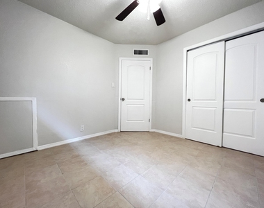 647 Soya Drive - Photo Thumbnail 14