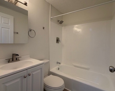 252 Blakeslee Street - Photo Thumbnail 10