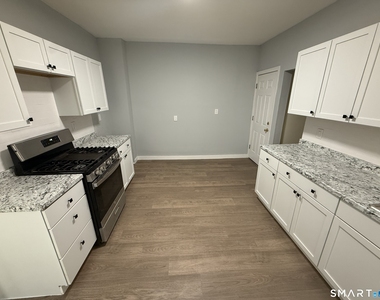 51 Gilbert Street - Photo Thumbnail 4