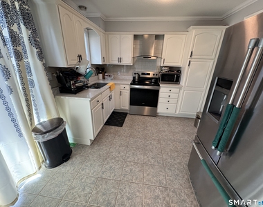 62 Brookfield Road - Photo Thumbnail 6