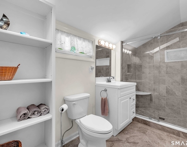 71 Beach Avenue - Photo Thumbnail 10