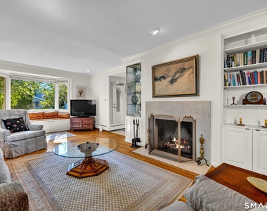 71 Beach Avenue - Photo Thumbnail 2
