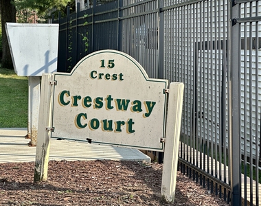 15 Crest Street - Photo Thumbnail 14