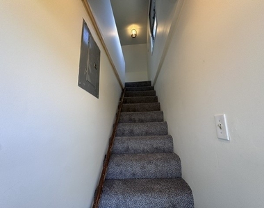 10023 Calvin St - Photo Thumbnail 2