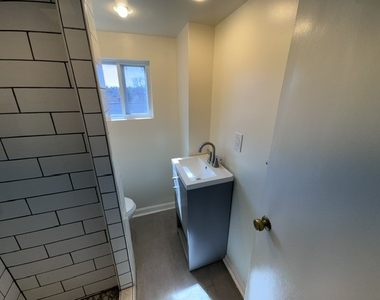 10023 Calvin St - Photo Thumbnail 8