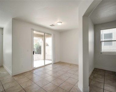 9711 Spinnaker Creek Avenue - Photo Thumbnail 12